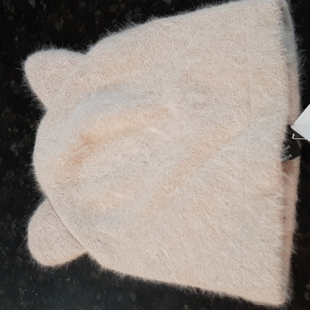 August Hats- Ivory Cat Wool Toboggan